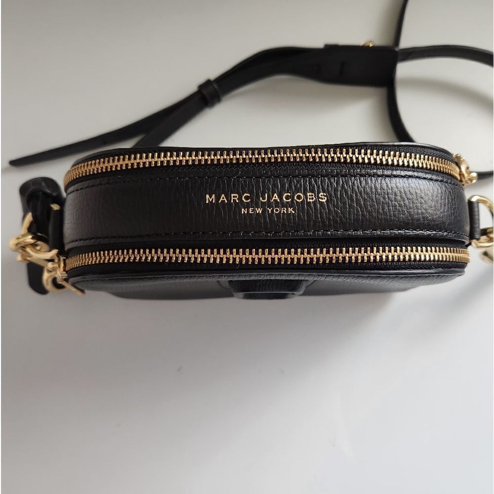 Marc Jacobs Shutter Black Leather Crossbody Bag BLACK/GOLD - Picture 6 of 12